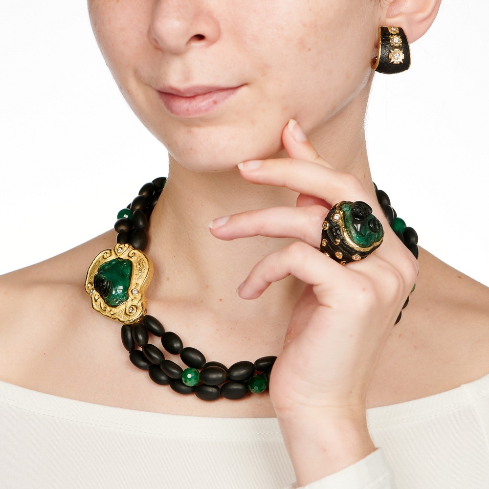 Onyx and Emerald Bead Necklace with Carved Emerald and Diamond Clasp E-1324,_N-1476-15247_R-1283-15247_on_model.jpg