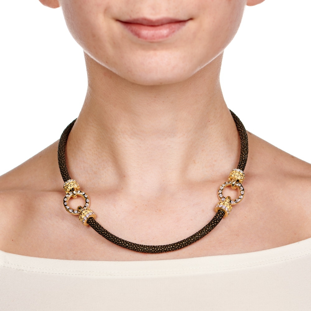 "Steel" Stingray with Two Large Diamond Circles N-2223-15891_on_model.jpg