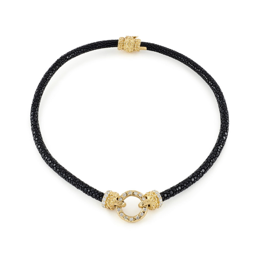 "Noir" Stingray Necklace with One Large Diamond Circle