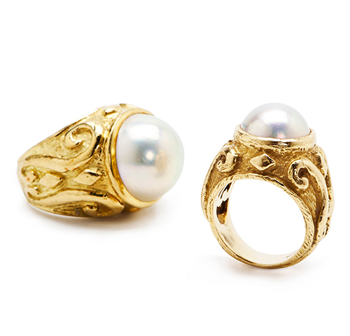 "Laura" Rings with Mobe Pearls