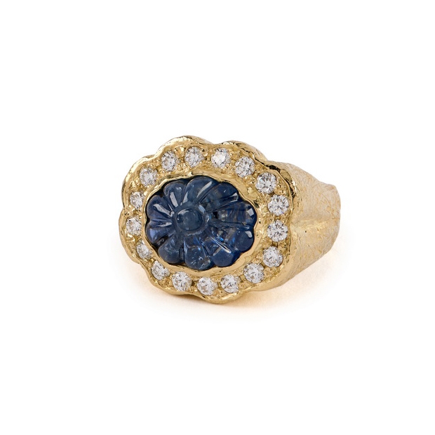 Carved Sapphire and Diamond Ring R-1747-17282,_Carved_Sapphire_Dia_Ring.jpg